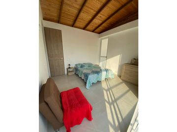 Se vende Casa en Condominio en Las Mercedes, Jamundí C-JD