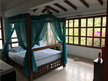 SE VENDE PERMUTA  CASA CAMPESTRE EN EL CARMEN C-AG 6749501