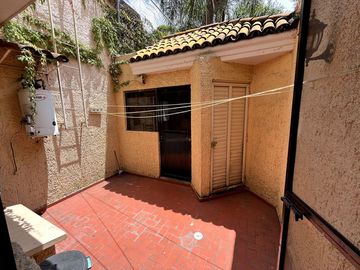 Casa en Villa Universitaria Colinas con Alberca