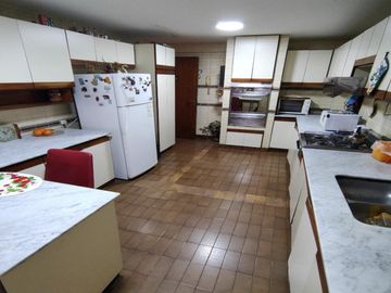 Departamento de 5 ambientes en Venta en Caballito