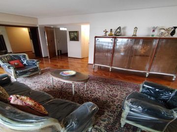 Departamento de 5 ambientes en Venta en Caballito