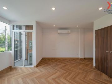 For Sale townhome Soi Nakniwat 48 , newly renovated , Lat Phrao , Lat Phrao , Bangkok , CX-103226