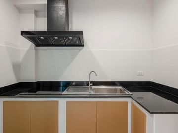 For Sale townhome Soi Nakniwat 48 , newly renovated , Lat Phrao , Lat Phrao , Bangkok , CX-103226