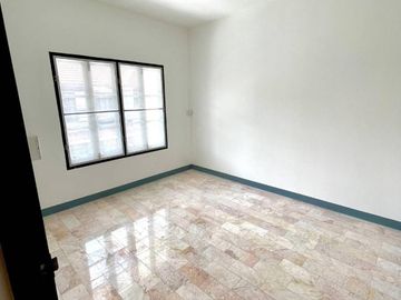 FOR SELL townhouse Baan Pornthisan 5 BTS-Asok CX-102622