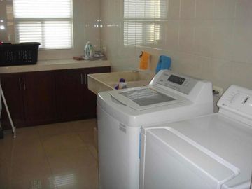 Increíble Casa en Cumbres 6 Sector D
