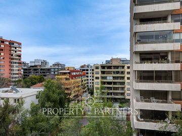Acogedor departamento cercano a plaza las Lilas en barrio tranquilo de Providencia