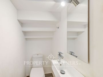 Casa en venta 4D/4B/Avenida Manquehue