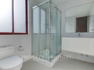 Casa en venta 4D/4B/Avenida Manquehue