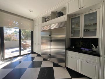 Increíble Casa en Venta Colonial de La Sierra.