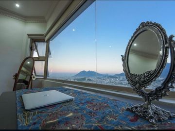 Increíble Casa en Venta en Residencial Las Lajas San Jeronimo, Monterrey N. L.