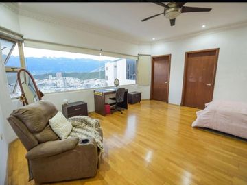 Increíble Casa en Venta en Residencial Las Lajas San Jeronimo, Monterrey N. L.