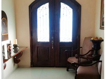 Hermosa Residencia en El Campo de Golf Ciudad del Sol, en Allende.