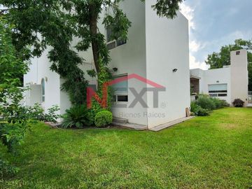 VENTA CASA FRACCIONAMIENTO SAN ALBERTO