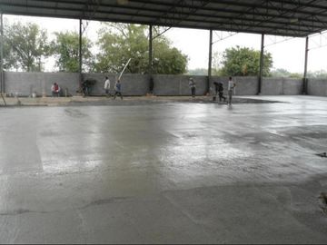 Increíble Terreno con 2 Casas, Nave y Bodega en Pesqueria