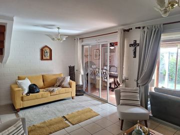 Vendo linda casa Hacienda Las Rastras