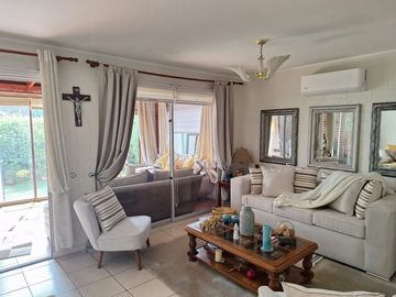 Vendo linda casa Hacienda Las Rastras
