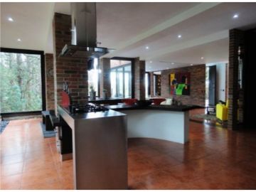 VENTA CASA CAMPESTRE ALTO DEL ESCOBERO - ENVIGADO