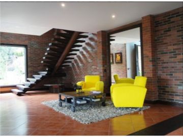 VENTA CASA CAMPESTRE ALTO DEL ESCOBERO - ENVIGADO