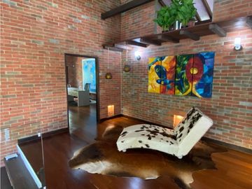 VENTA CASA CAMPESTRE ALTO DEL ESCOBERO - ENVIGADO