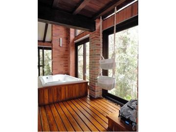 VENTA CASA CAMPESTRE ALTO DEL ESCOBERO - ENVIGADO