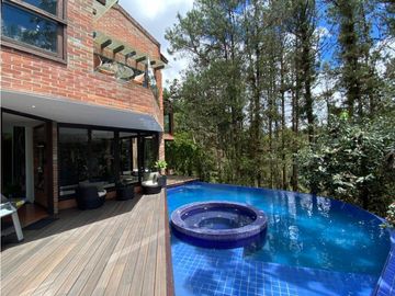 VENTA CASA CAMPESTRE ALTO DEL ESCOBERO - ENVIGADO