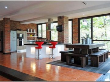 VENTA CASA CAMPESTRE ALTO DEL ESCOBERO - ENVIGADO