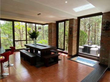 VENTA CASA CAMPESTRE ALTO DEL ESCOBERO - ENVIGADO