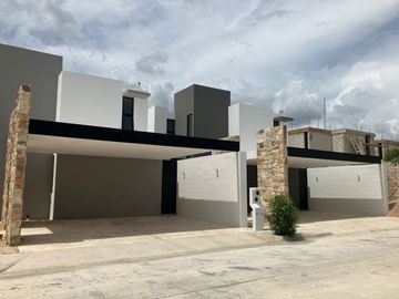 Entrega inmediata| Al norte de mérida | Dentro de privada
