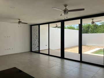 Entrega inmediata| Al norte de mérida | Dentro de privada