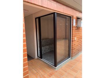VENTA APARTAMENTO LAURELES