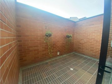VENTA APARTAMENTO LAURELES