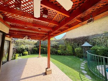 Casa en Venta en Excelente ubicación!! En Condominio!!