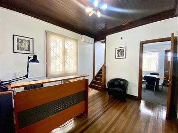 Oficina en Venta en Sector Pedro de Valdivia/ Antonio Varas / Casa Comercial / Estacionamientos / Bodega