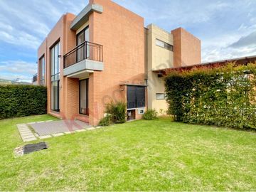 EXCELENTE CASA IDEAL PARA LA FAMILIA