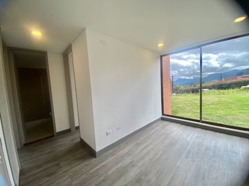 Arriendo - Casa Campestre Para Estrenar En Macadamia, La Calera