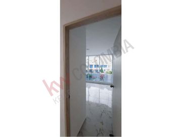 Vendo Casa de tres pisos en Conjunto Campestre Cerrado