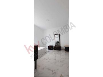 Vendo Casa de tres pisos en Conjunto Campestre Cerrado
