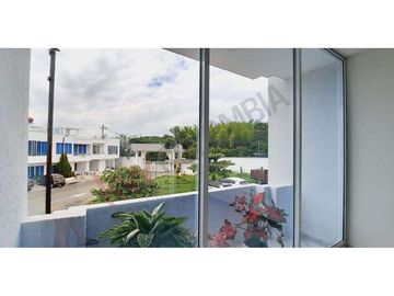 Vendo Casa de tres pisos en Conjunto Campestre Cerrado