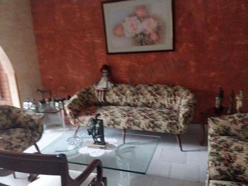 Venta Casa De Tres Pisos En Barrio San Fernando, Cali, Valle Del Cauca