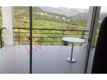 VENDO MAGNIFICA CASA ANAPOIMA