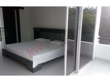 VENDO MAGNIFICA CASA ANAPOIMA
