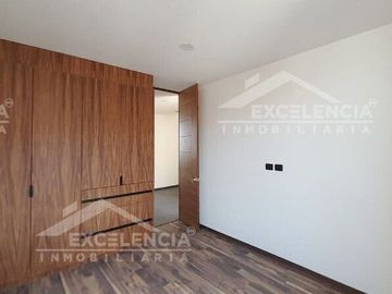 VENTA DE CASA EN PASEO DEL PARQUE TRES MARIAS
