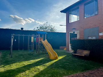 Vendo Casa Campestre Bifamiliar Conjunto Entre Chia Y Cajica