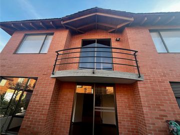 Vendo Casa Campestre Bifamiliar Conjunto Entre Chia Y Cajica