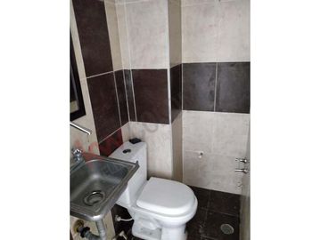 Venta CASA San Fernando Cali Valle del Cauca 3 pisos 24 apartaestudios