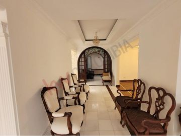 Espectacular casa en Santa Bárbara Alta