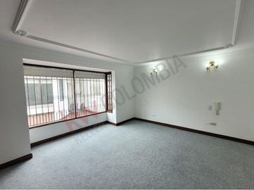 Espectacular casa en Santa Bárbara Alta