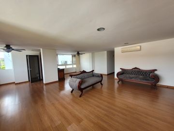 Vendo Clasico En Riomar Remodelado, 184m2