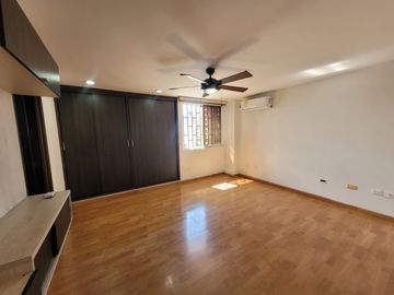 Vendo Clasico En Riomar Remodelado, 184m2
