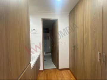 Venta Apartamento amplio, totalmente remodelado, San Patricio - Bogotá